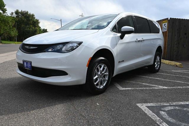 2023 Chrysler Voyager LX Mobility Handicap Van - 22917643 - 9