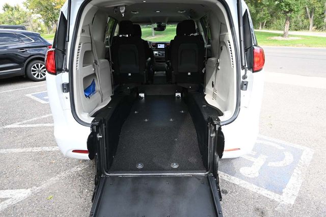 2023 Chrysler Voyager LX Mobility Handicap Van - 22917643 - 18