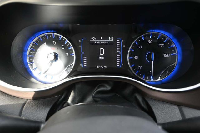 2023 Chrysler Voyager LX Mobility Handicap Van - 22917643 - 34