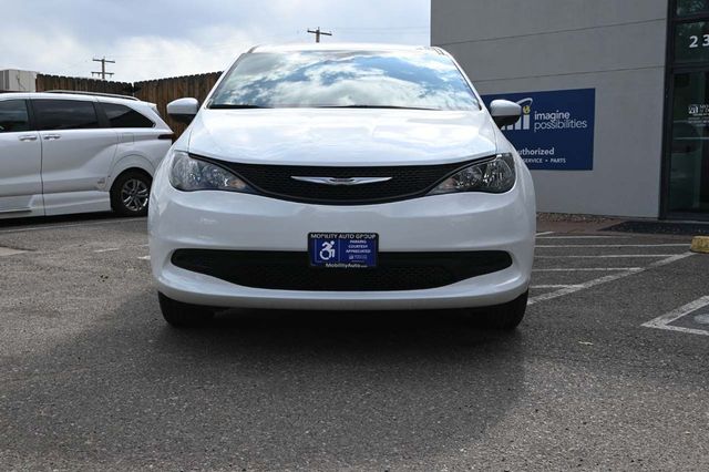 2023 Chrysler Voyager LX Mobility Handicap Van - 22917643 - 3