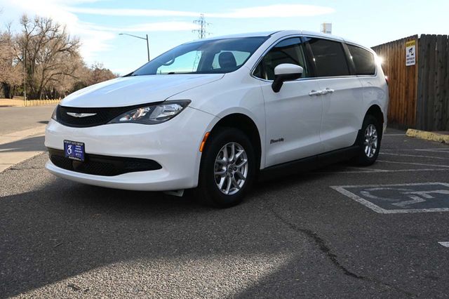 2023 Chrysler Voyager LX Mobility Handicap Van - 22999961 - 9