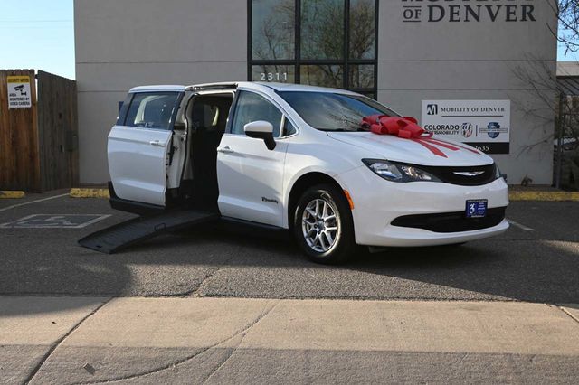2023 Chrysler Voyager LX Mobility Handicap Van - 22999961 - 1