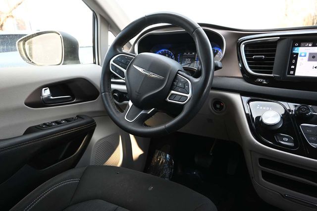 2023 Chrysler Voyager LX Mobility Handicap Van - 22999961 - 22