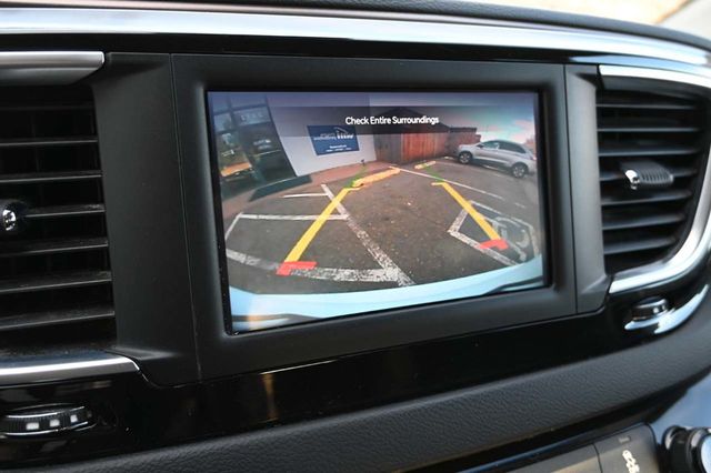 2023 Chrysler Voyager LX Mobility Handicap Van - 22999961 - 34