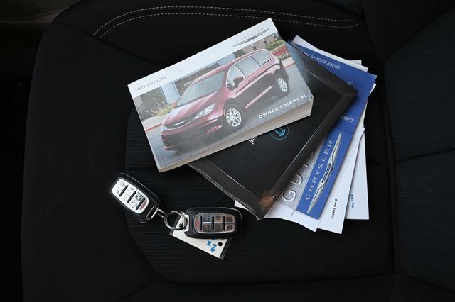 2023 Chrysler Voyager LX Mobility Handicap Van - 22999961 - 35