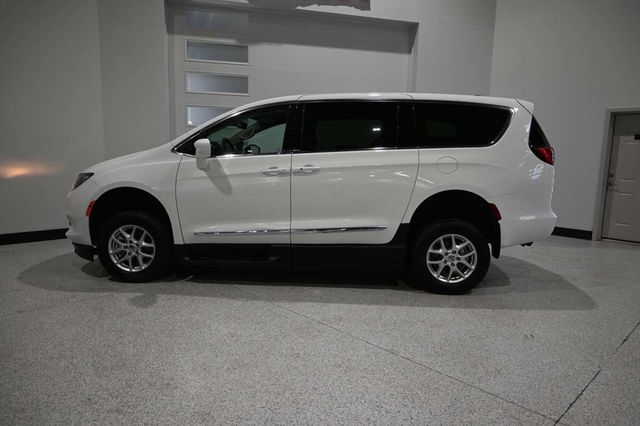 2023 Chrysler Voyager LX Mobility Handicap Van - 23059521 - 9