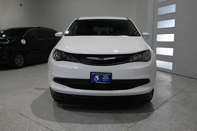 2023 Chrysler Voyager LX Mobility Handicap Van - 23059521 - 3