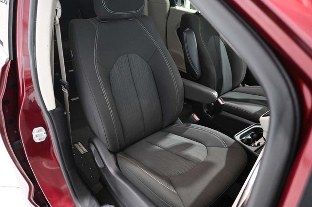 2023 Chrysler Voyager LX Mobility Handicap Van - 23063685 - 15