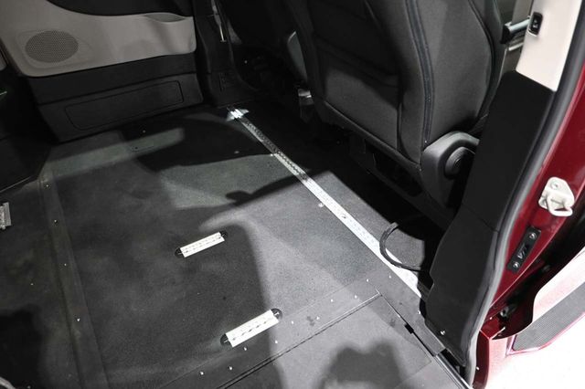 2023 Chrysler Voyager LX Mobility Handicap Van - 23063685 - 18