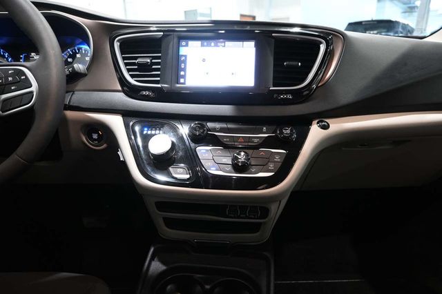 2023 Chrysler Voyager LX Mobility Handicap Van - 23063685 - 22