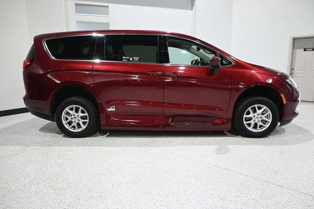 2023 Chrysler Voyager LX Mobility Handicap Van - 23063685 - 4