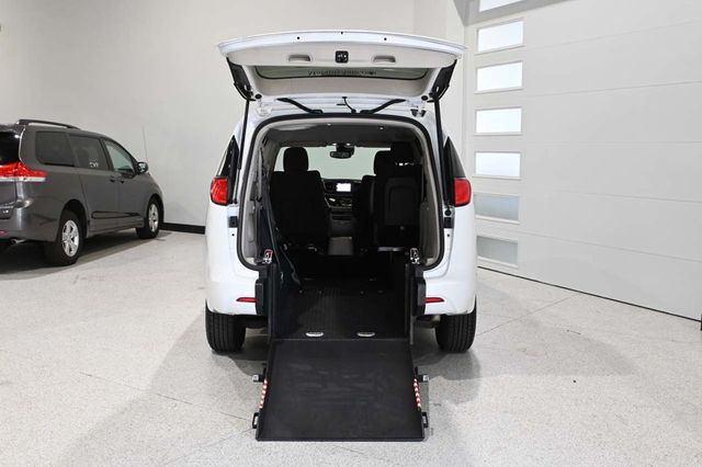 2023 Chrysler Voyager LX Mobility Handicap Van - 23100680 - 17