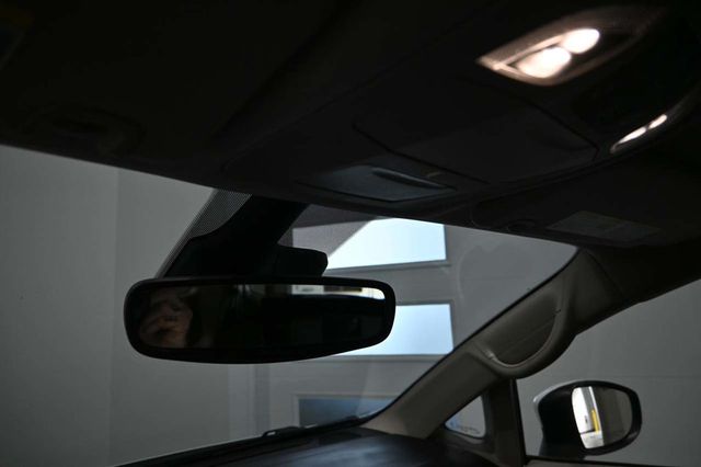 2023 Chrysler Voyager LX Mobility Handicap Van - 23100680 - 28