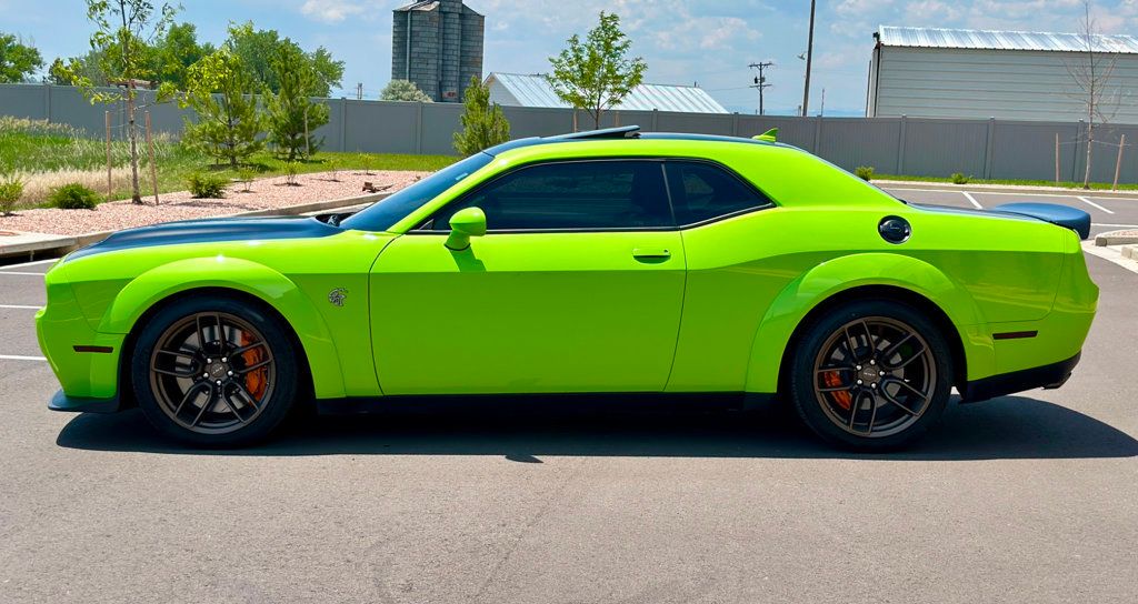 2023 Dodge Challenger SRT8 Hellcat Widebody photo 2