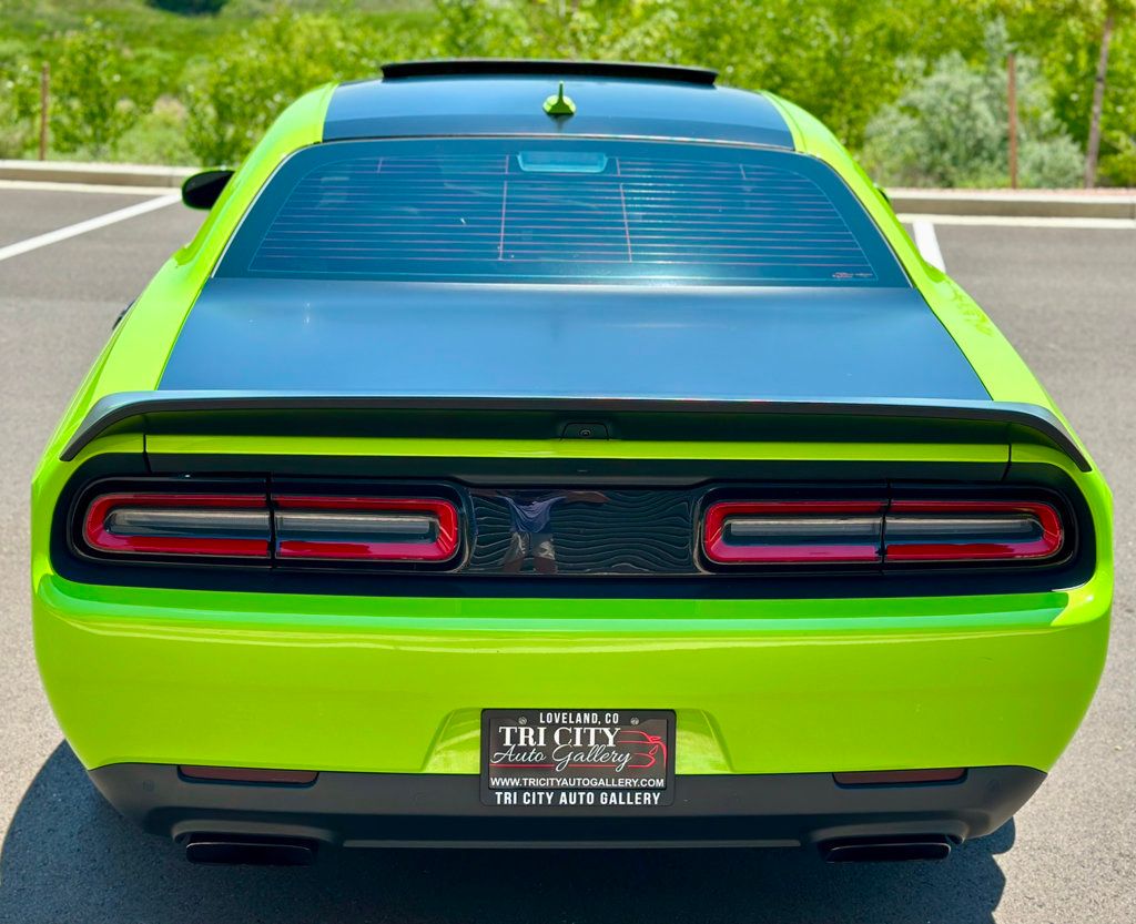 2023 Dodge Challenger SRT8 Hellcat Widebody photo 32