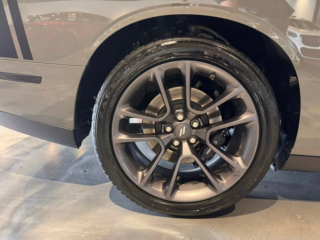 2023 Dodge Challenger 6SpeedManual/PlusPkg/MoonRoof/Htd&CldSeats/HtdSteerWheel/NAV - 22967097 - 22