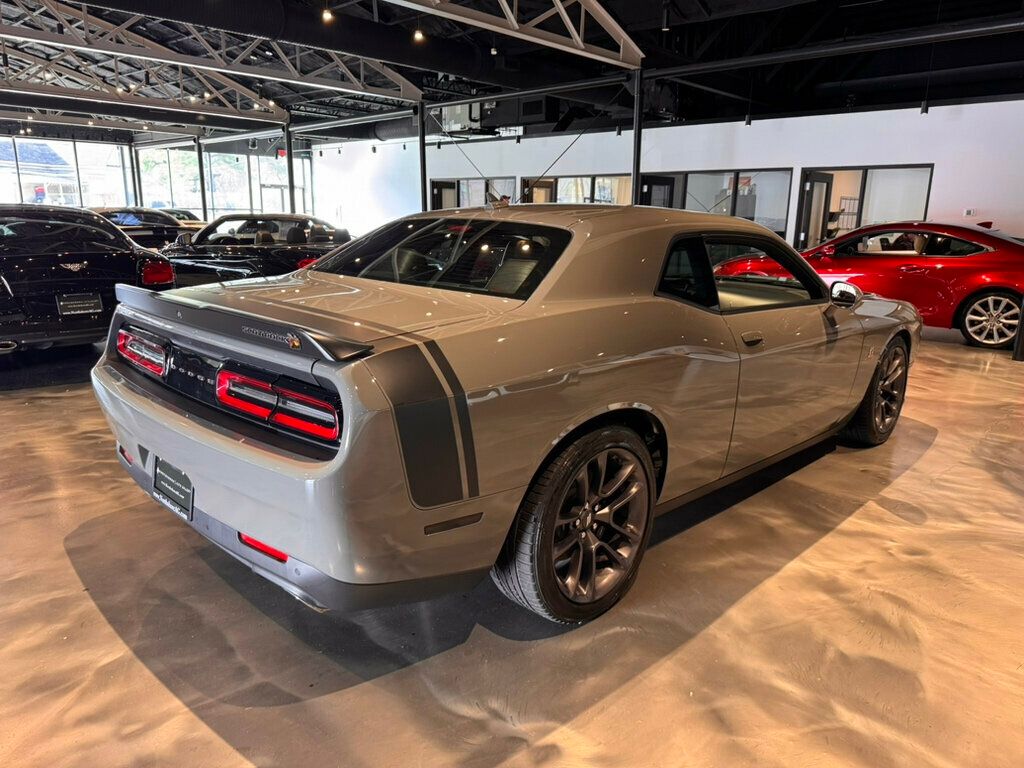 2023 Dodge Challenger 6SpeedManual/PlusPkg/MoonRoof/Htd&CldSeats/HtdSteerWheel/NAV - 22967097 - 4