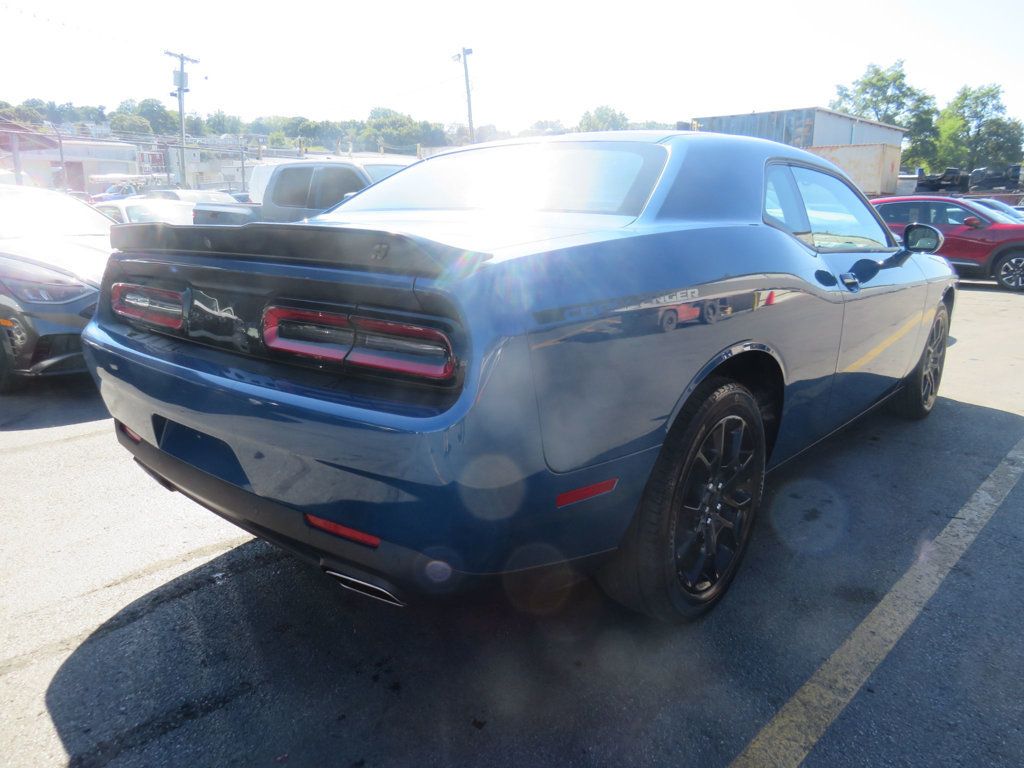 2023 Dodge Challenger GT AWD photo 4