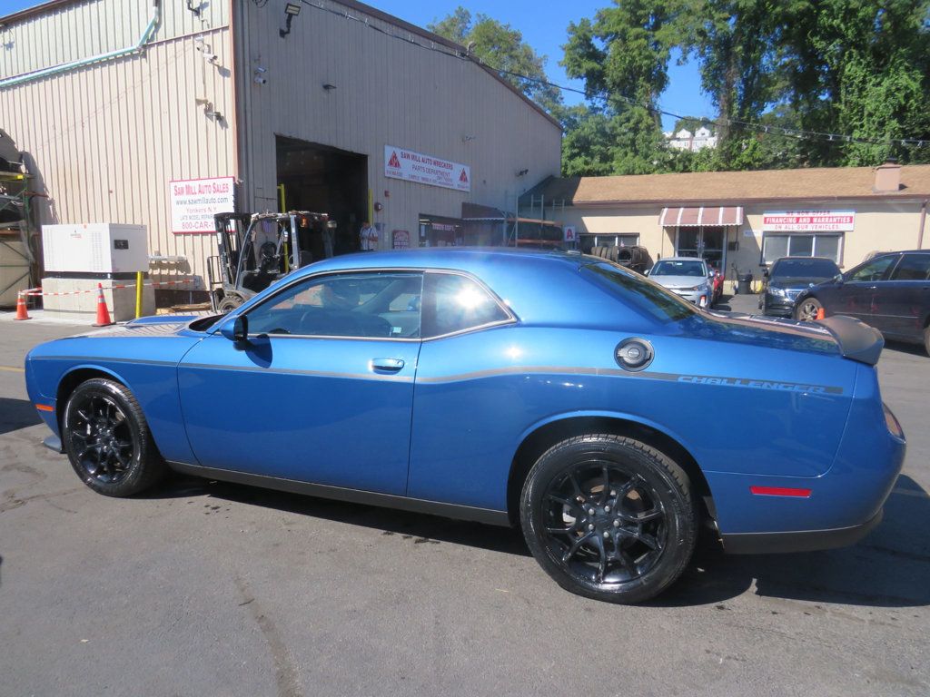 2023 Dodge Challenger GT AWD photo 7