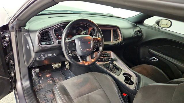 2023 Dodge Challenger GT RWD w/ Plus Pkg, Blacktop Pkg & Navigation - 23050695 - 11