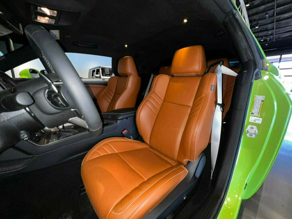 2023 Dodge Challenger Hellcat/Jailbreak/DriverConvenienceGroup/LagunaLeatherPkg/NAV - 22998002 - 16