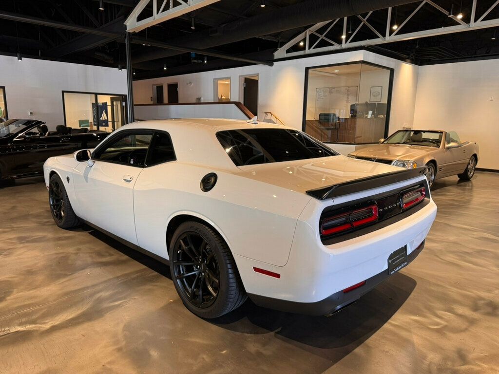 2023 Dodge Challenger Hellcat/Jailbreak/LagunaLeatherPkg/MoonRoof/Htd&CldSts - 22968141 - 2
