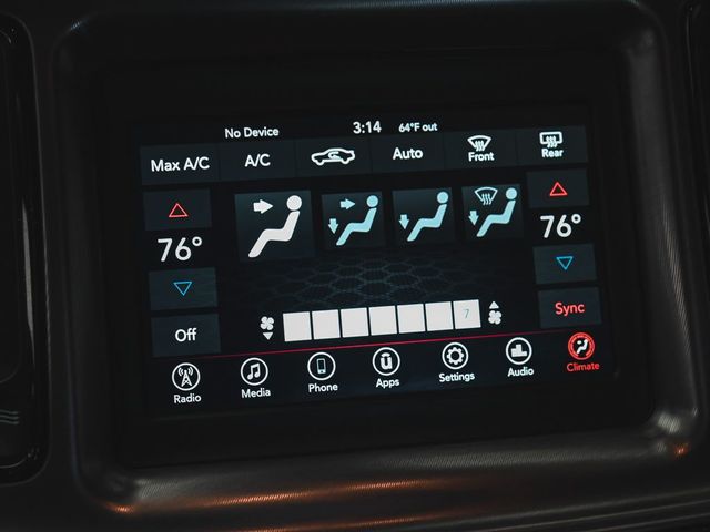 2023 Dodge Challenger R/T - 23000835 - 16
