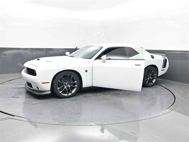 2023 Dodge Challenger R/T Scat Pack photo 33