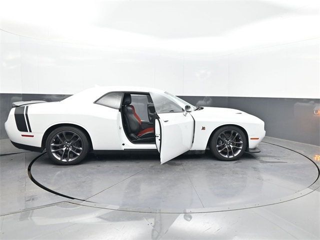 2023 Dodge Challenger R/T Scat Pack photo 34