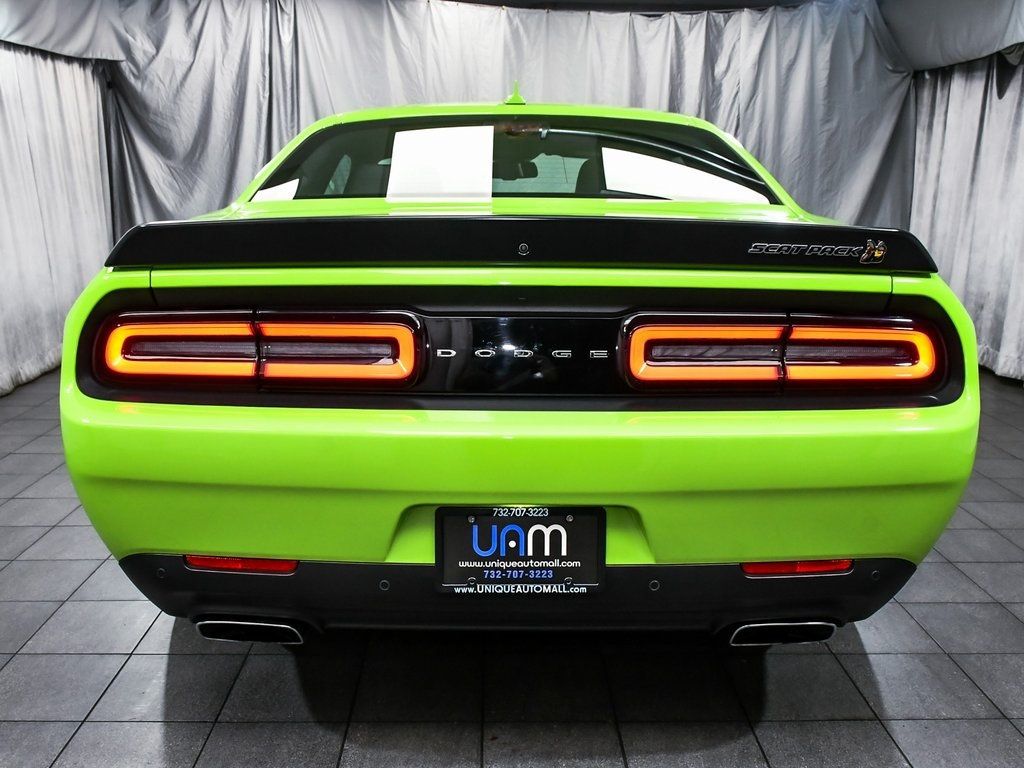 2023 Dodge Challenger R/T Scat Pack Widebody photo 2