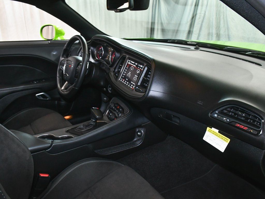 2023 Dodge Challenger R/T Scat Pack Widebody photo 39