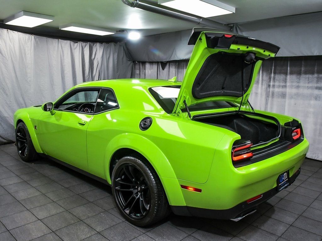 2023 Dodge Challenger R/T Scat Pack Widebody photo 43