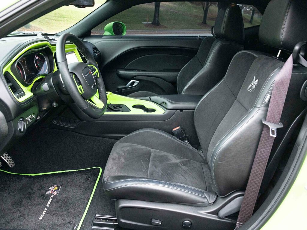2023 Dodge Challenger R/T Scat Pack Widebody ATX Auto Trans, Plus Package, Tech Group - 22956043 - 31