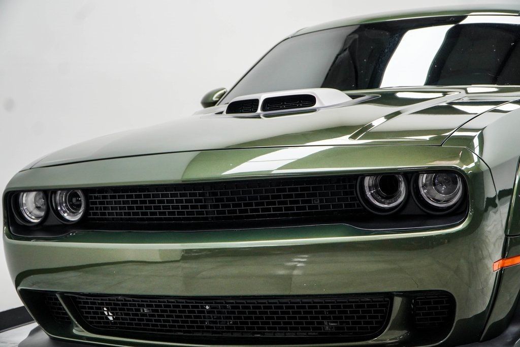 2023 Dodge Challenger R/T Scat Pack Widebody photo 2