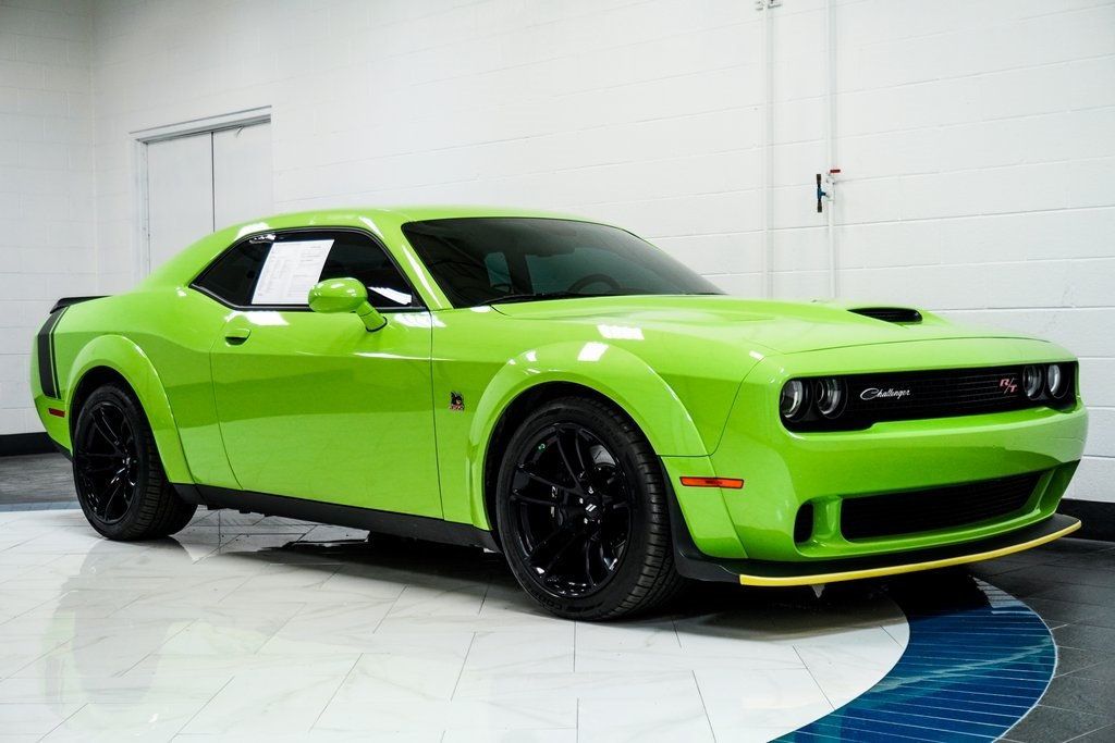 2023 Dodge Challenger R/T Scat Pack Widebody photo 4