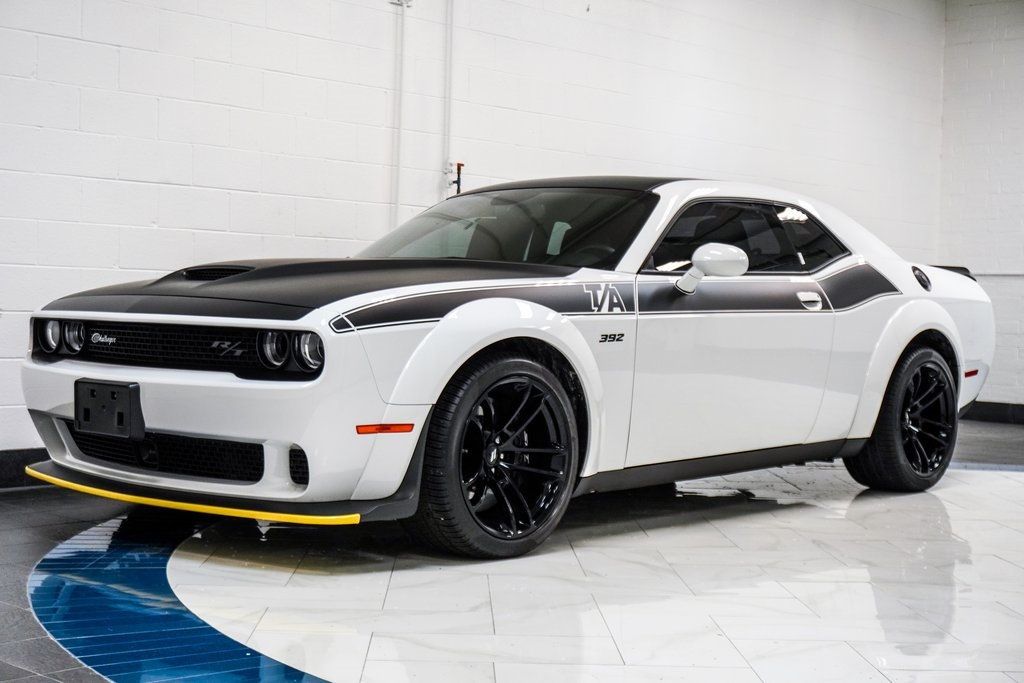 2023 Dodge Challenger R/T Scat Pack Widebody photo 3