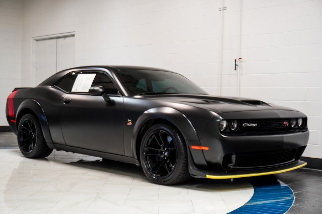 2023 Dodge Challenger R/T Scat Pack Widebody photo 4