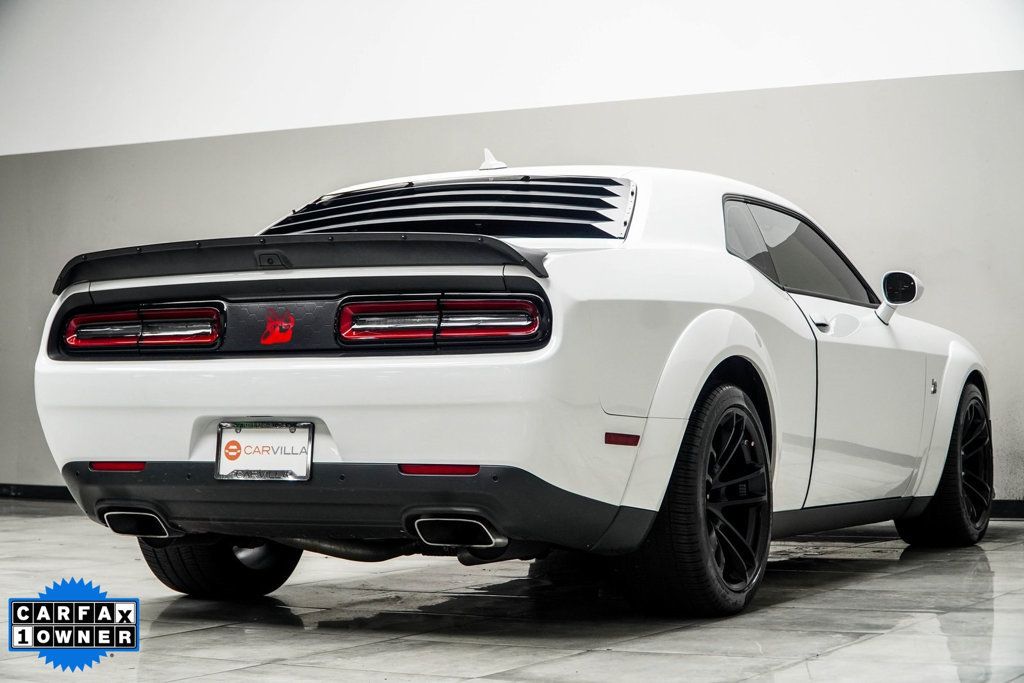 2023 Dodge Challenger R/T Scat Pack Widebody photo 12