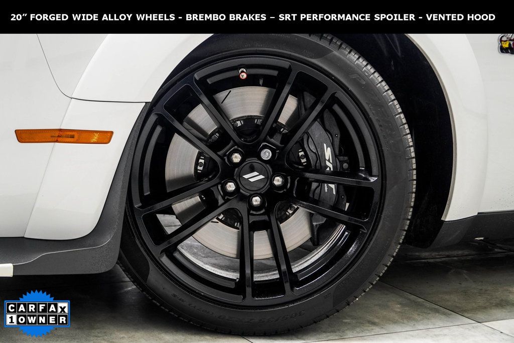 2023 Dodge Challenger R/T Scat Pack Widebody photo 2