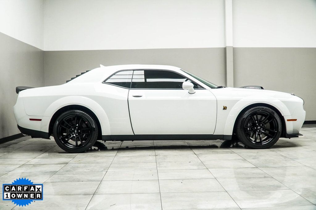 2023 Dodge Challenger R/T Scat Pack Widebody photo 5
