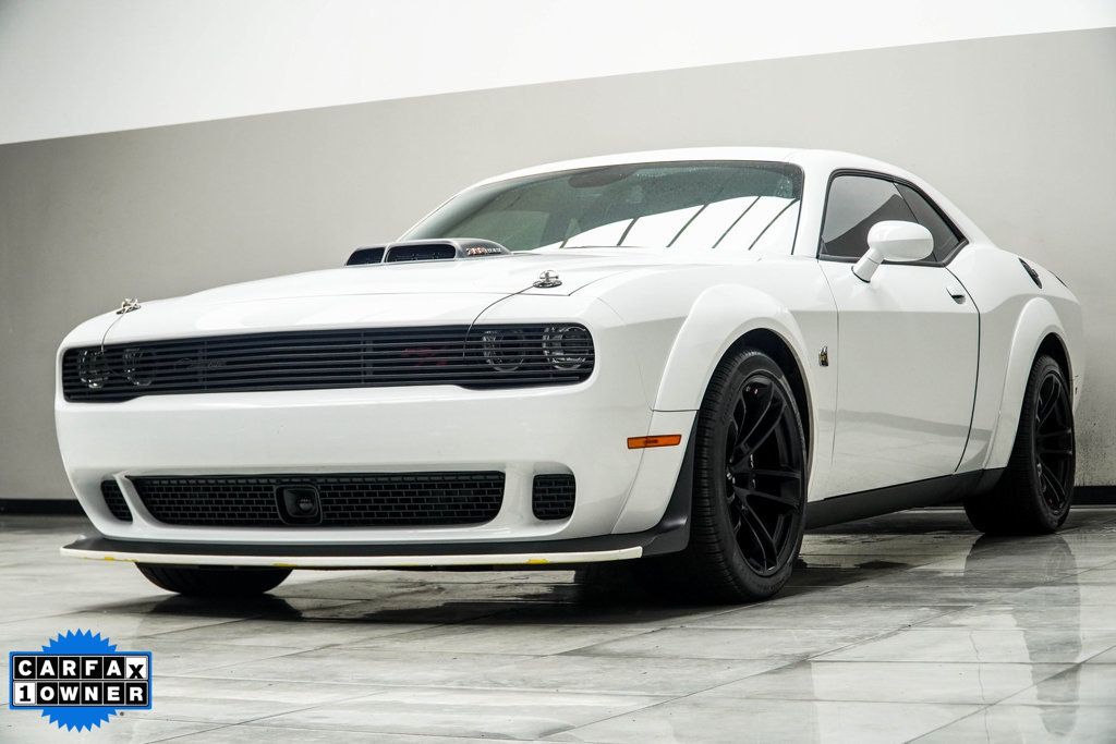 2023 Dodge Challenger R/T Scat Pack Widebody photo 7