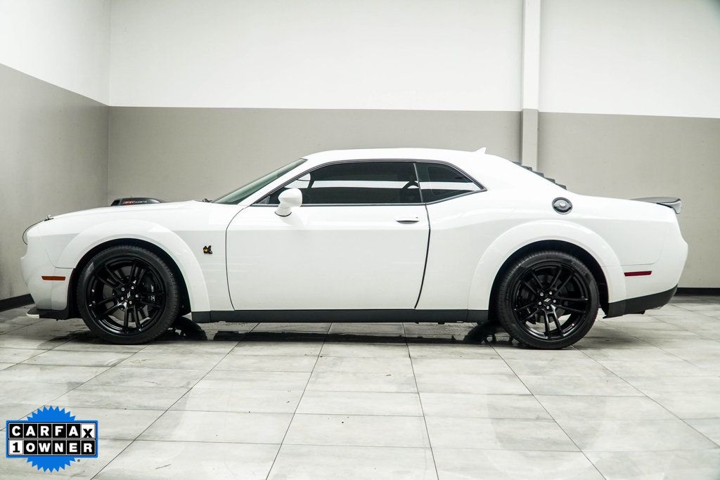2023 Dodge Challenger R/T Scat Pack Widebody photo 8