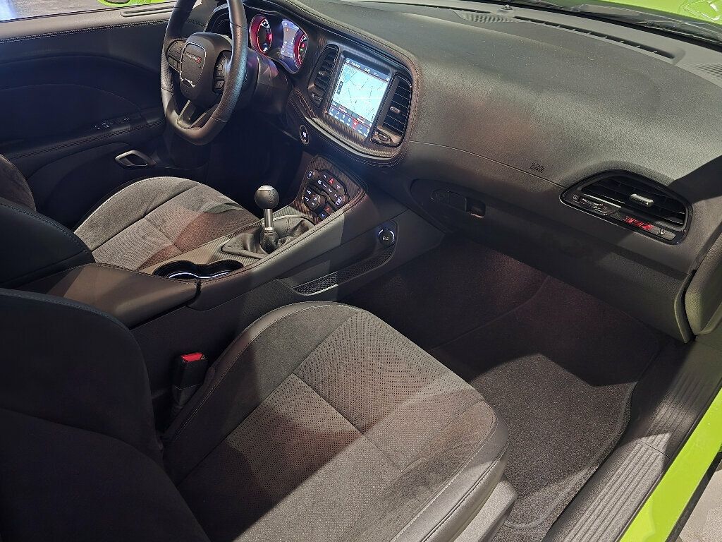 2023 Dodge Challenger R/TScatPackWidebody/RWD/TechnologyGroup/PlusPkg/CarbonInteriorPk - 23090366 - 21