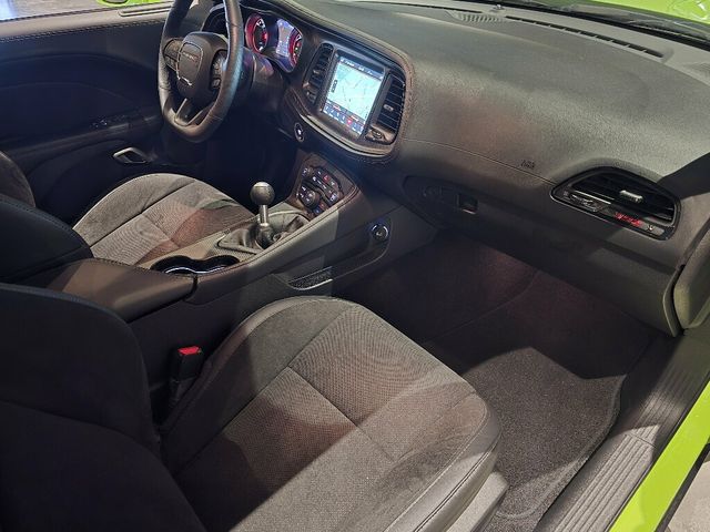 2023 Dodge Challenger R/TScatPackWidebody/RWD/TechnologyGroup/PlusPkg/CarbonInteriorPk - 23090366 - 21