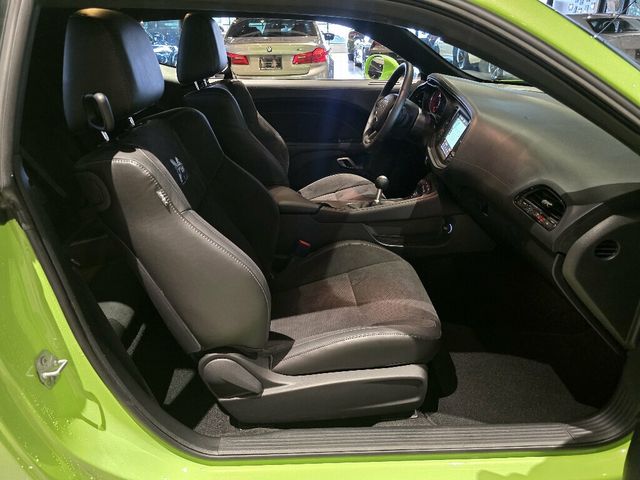 2023 Dodge Challenger R/TScatPackWidebody/RWD/TechnologyGroup/PlusPkg/CarbonInteriorPk - 23090366 - 23