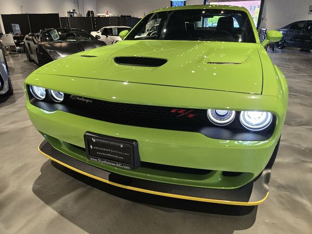 2023 Dodge Challenger R/TScatPackWidebody/RWD/TechnologyGroup/PlusPkg/CarbonInteriorPk - 23090366 - 35