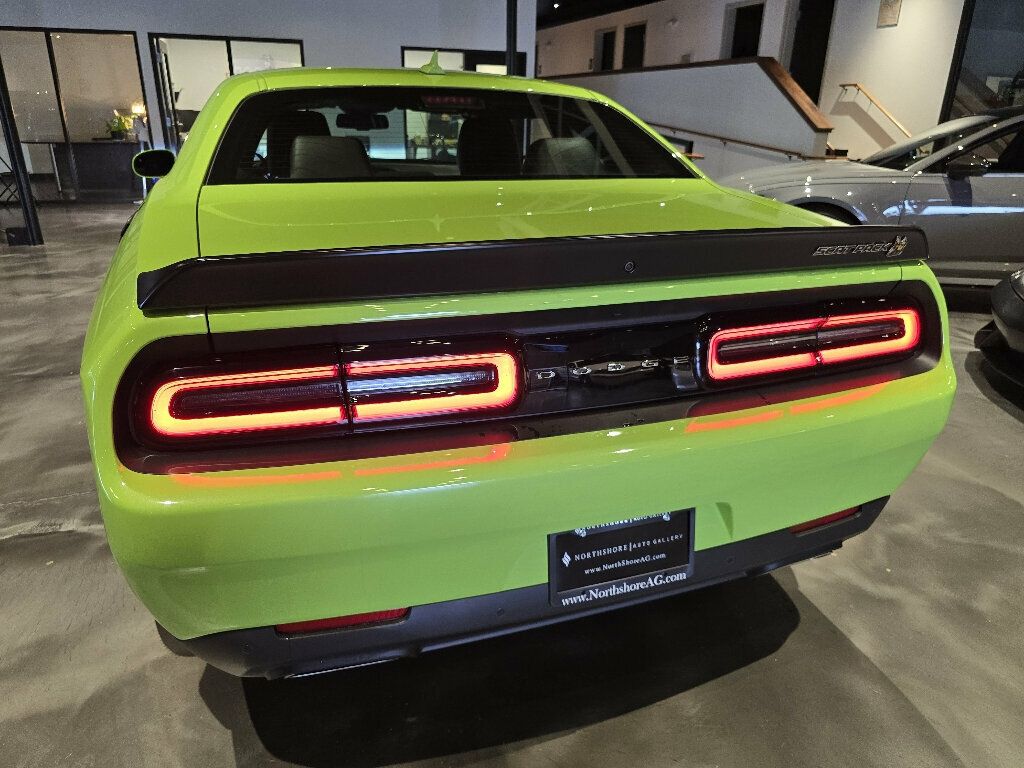 2023 Dodge Challenger R/TScatPackWidebody/RWD/TechnologyGroup/PlusPkg/CarbonInteriorPk - 23090366 - 36