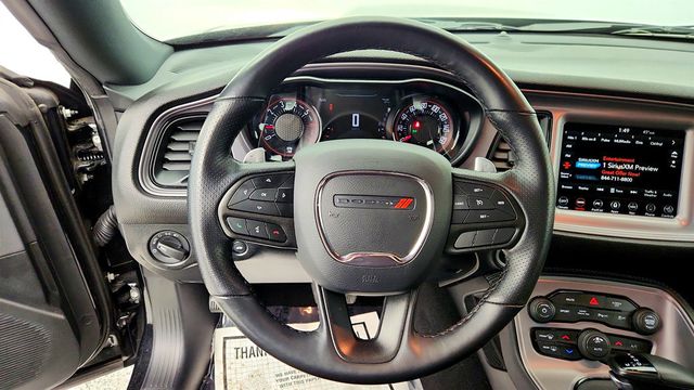 2023 Dodge Challenger R/T with 4C NAV, Blacktop Package & Alpine Audio Group (372 hp) - 22970709 - 12