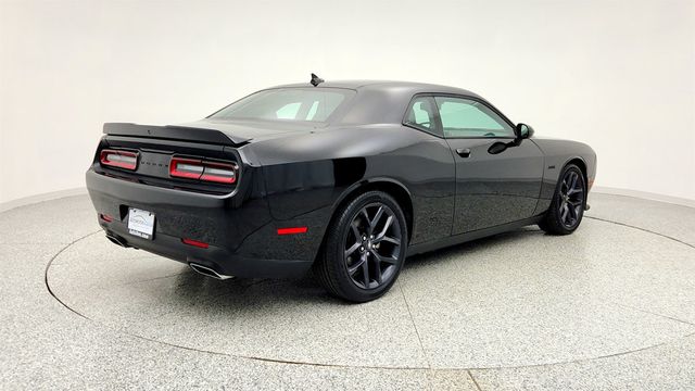 2023 Dodge Challenger R/T with 4C NAV, Blacktop Package & Alpine Audio Group (372 hp) - 22970709 - 4