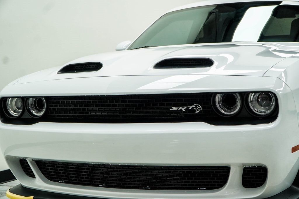 2023 Dodge Challenger SRT8 Hellcat photo 2